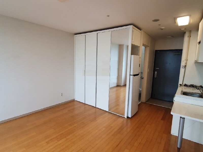 Officetel near Guui Station